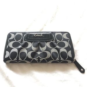 Coach long wallet